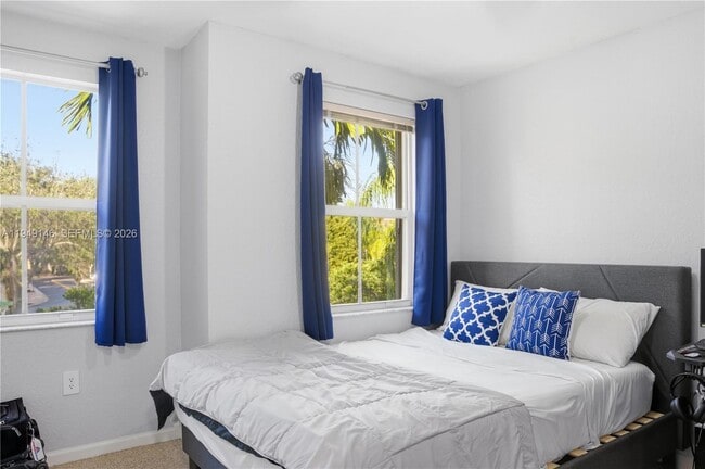 Building Photo - 16290 SW 47th Manor