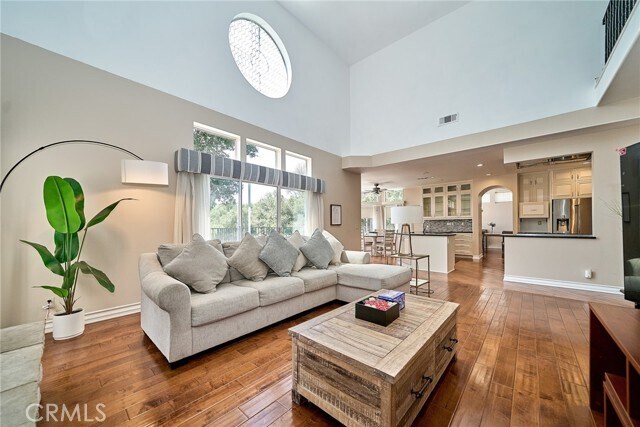 Building Photo - 1089 Village Dr