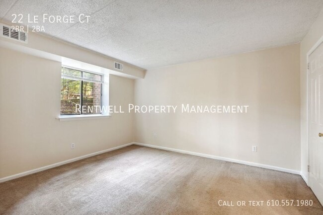 Building Photo - 22 Le Forge Ct