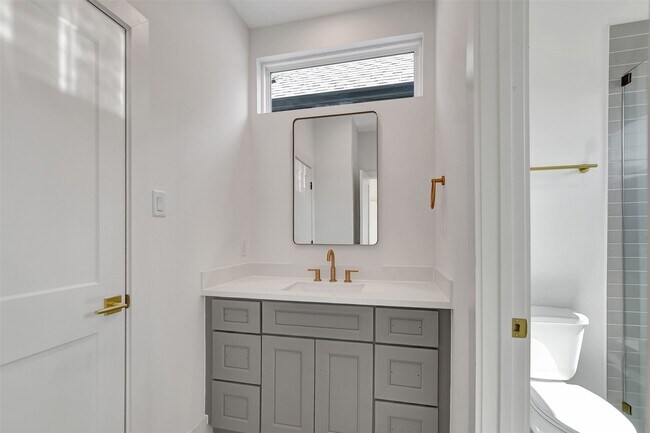 Building Photo - 3630 Amos St