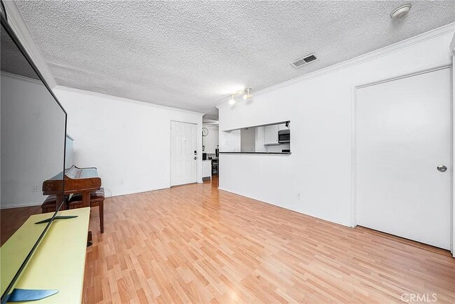 Building Photo - 10655 Lemon Ave