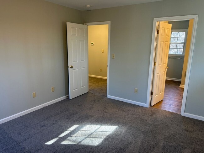 Building Photo - 4010 Selda Dr