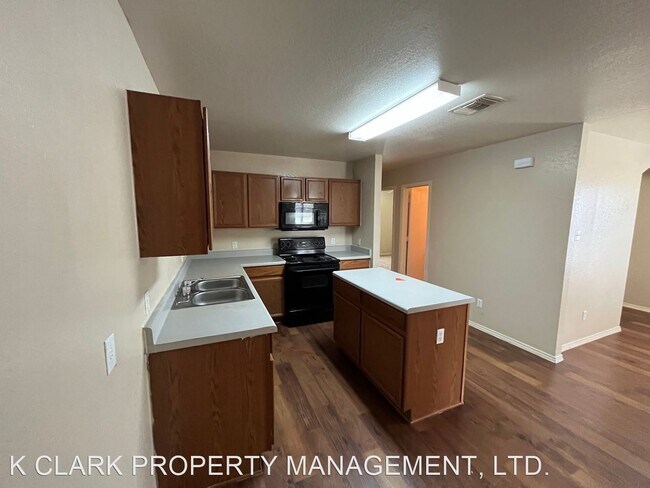 Building Photo - 4 br, 2 bath House - 8107 HEIGHTS VALLEY