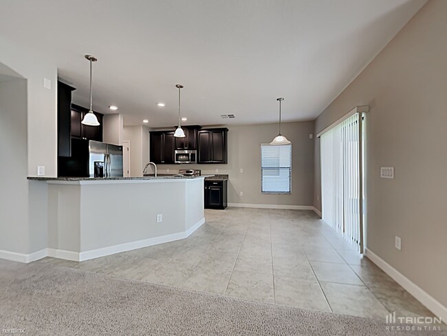Building Photo - 1817 Hawks View Dr