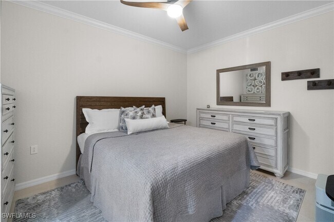Building Photo - 9727 Acqua Ct