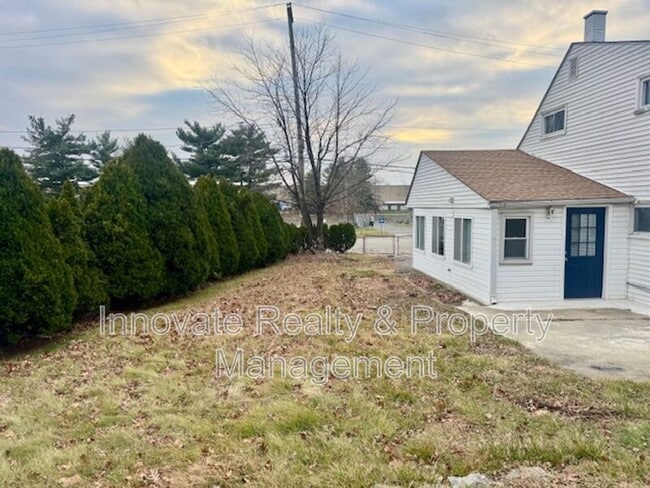 Building Photo - 2819 Comly Rd