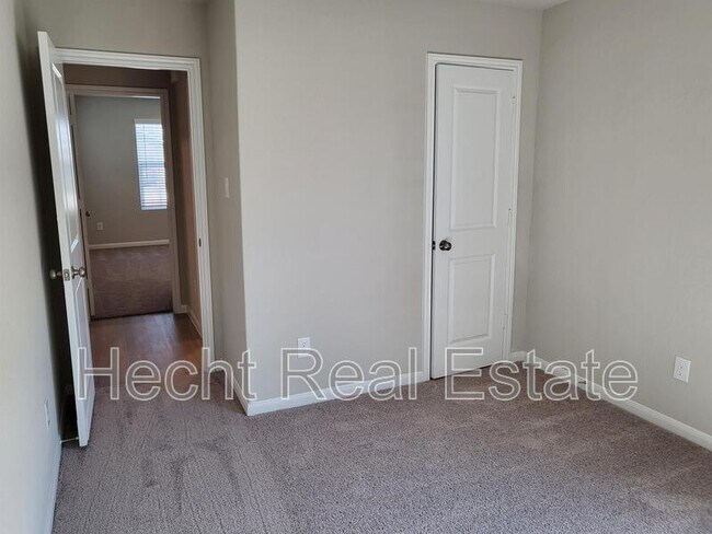 Building Photo - 2823 Calandra Lark