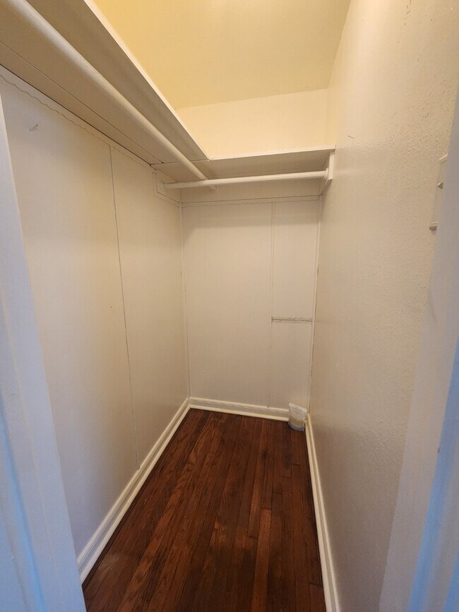 Building Photo - 2538 Jackson