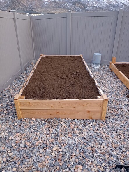 Building Photo - 1469 S Sageberry Dr