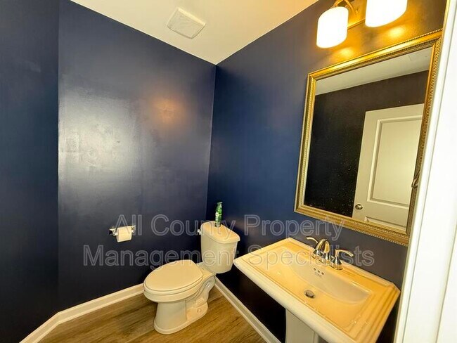 Building Photo - 814 Cattle Egret Ln