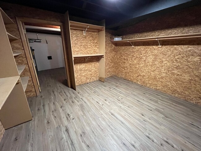 Building Photo - 8308 Whitman Dr