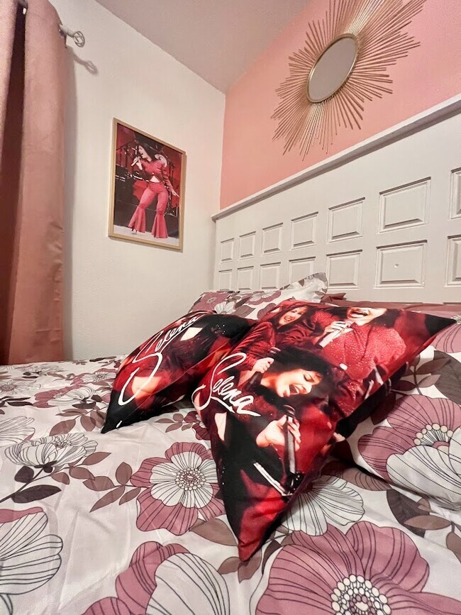 Bedroom 2 - 1921 Sacramento