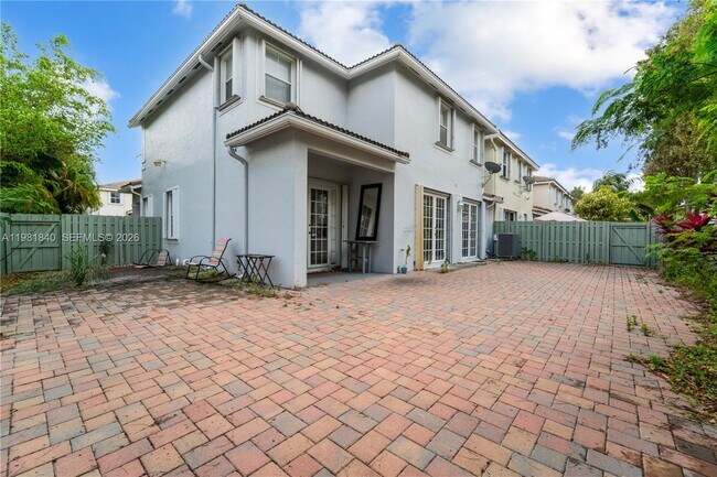 Building Photo - 200 SW 87th Path