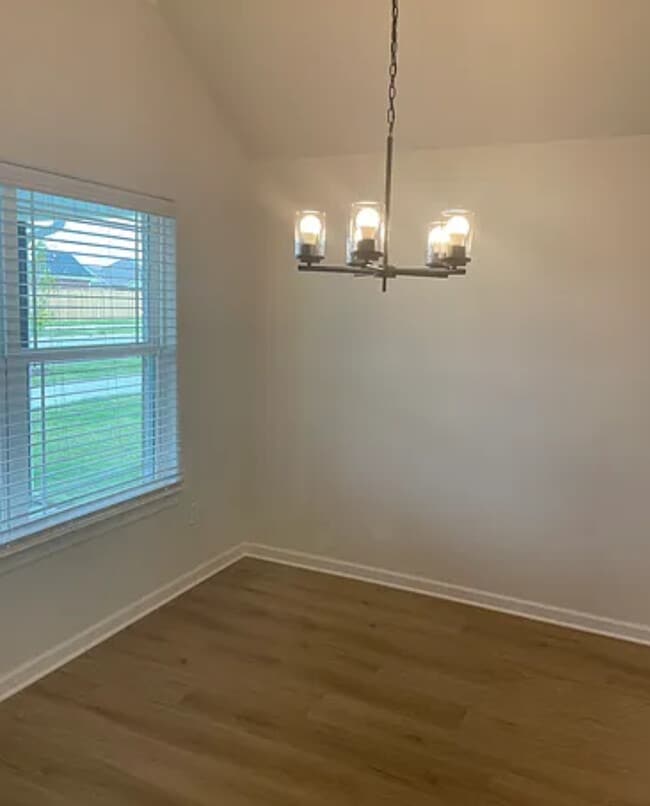 Building Photo - 4615 W Tofino Dr