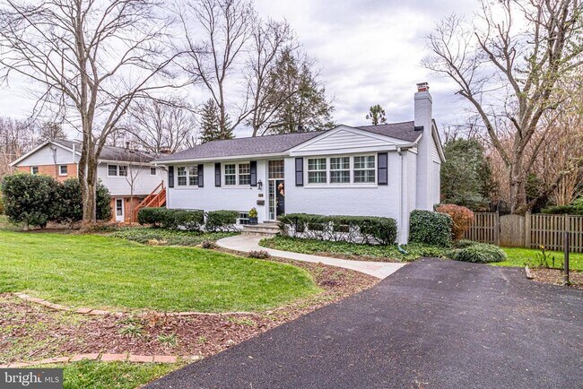 Building Photo - 6519 Engel Dr