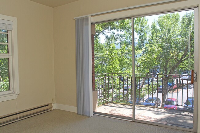 Building Photo - 1829 NW Lovejoy St