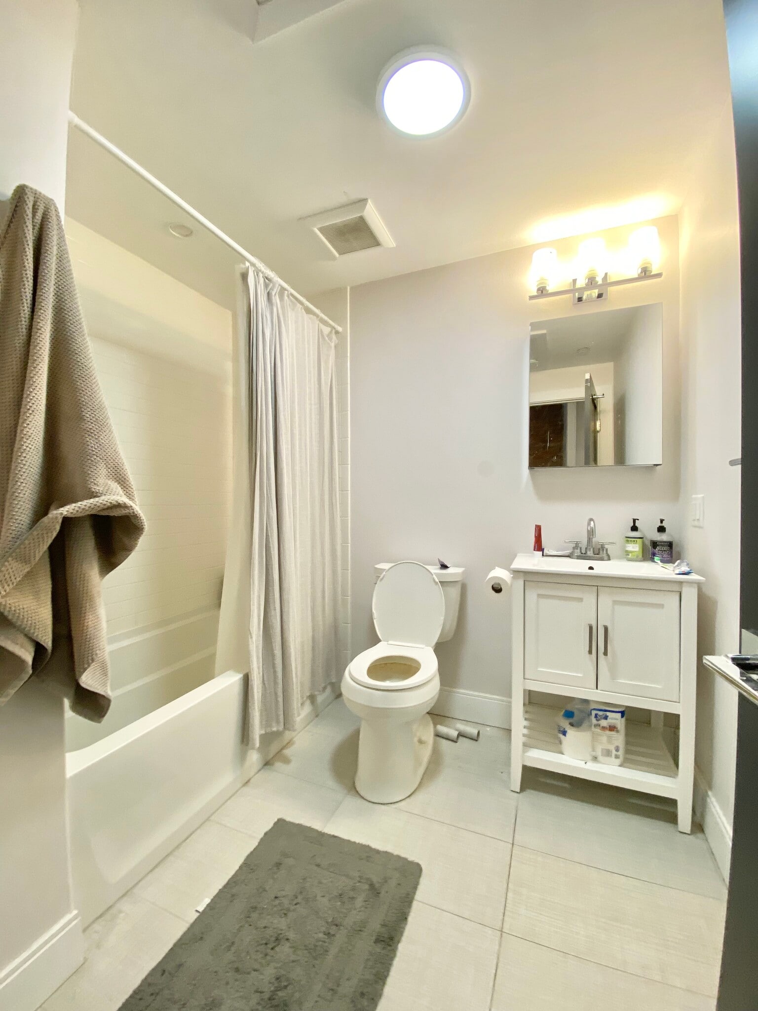 Building Photo - 11 Highland Park Ave