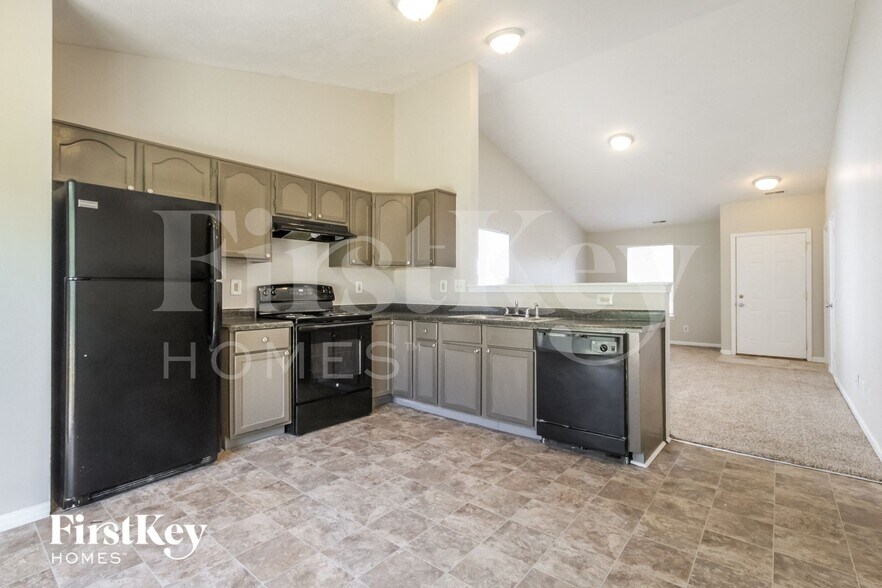 Building Photo - 8332 Country Meadows Dr