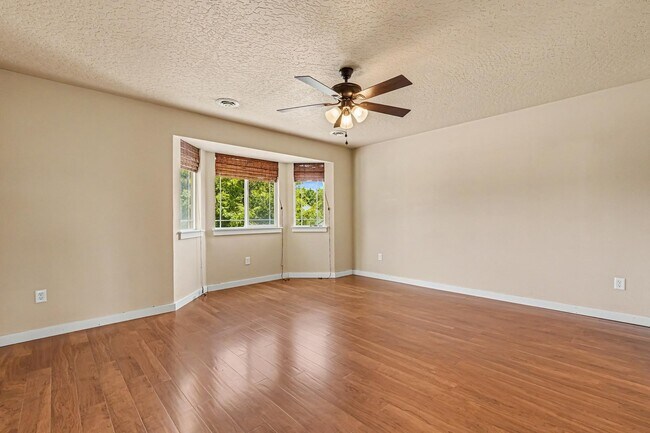 Building Photo - 18327 Buckeye Pl