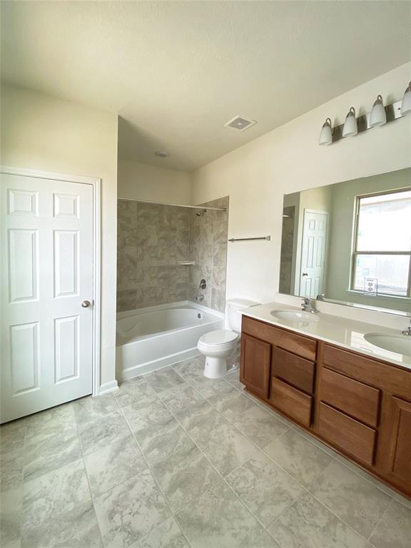Building Photo - 28319 Aperture Ct