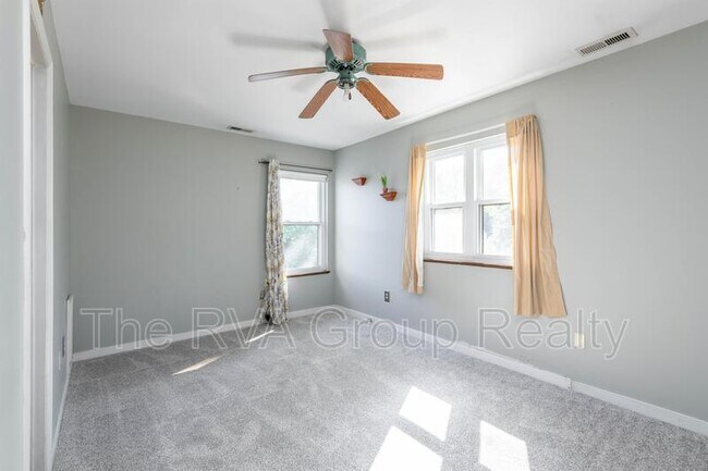 Building Photo - 10006 Redbridge Rd