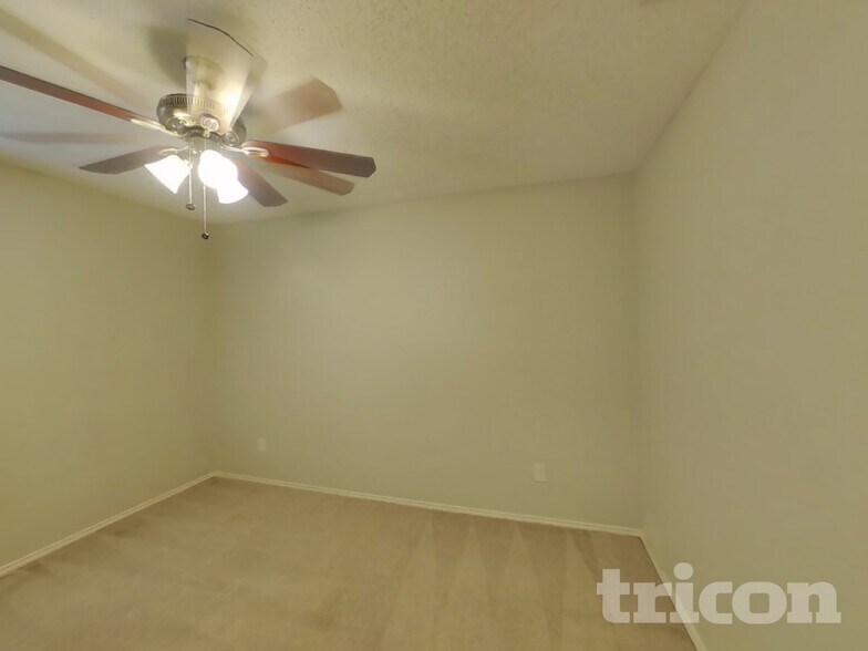 Building Photo - 6912 Rolling Crk Ln