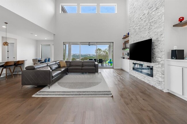 Building Photo - 2612 War Wagon Way