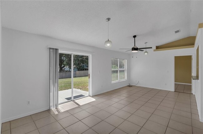 Building Photo - 10637 Crescendo Loop