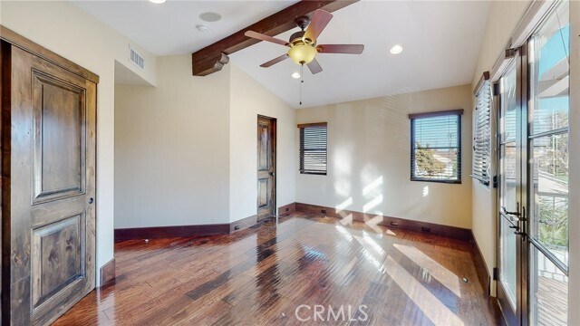 Building Photo - 227 Pso De Granada