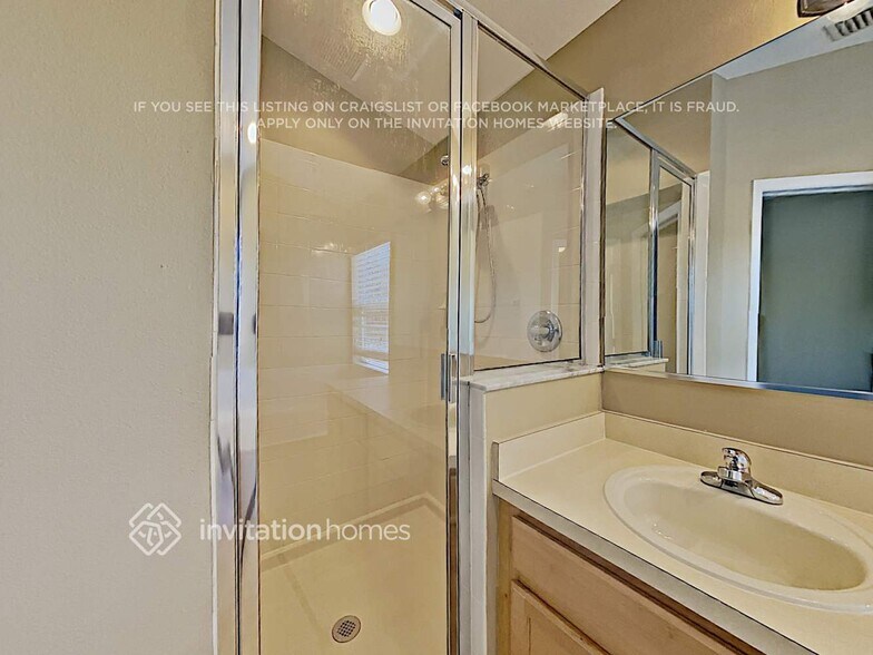 Building Photo - 6448 Orchard Oriole Ln
