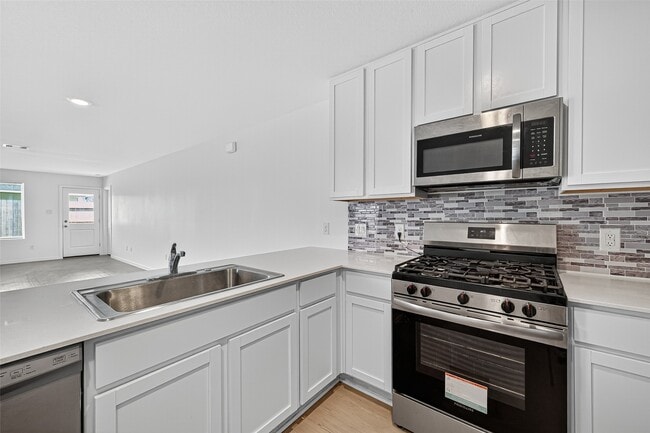 Building Photo - 6818 Eastern Cottonwood Ln
