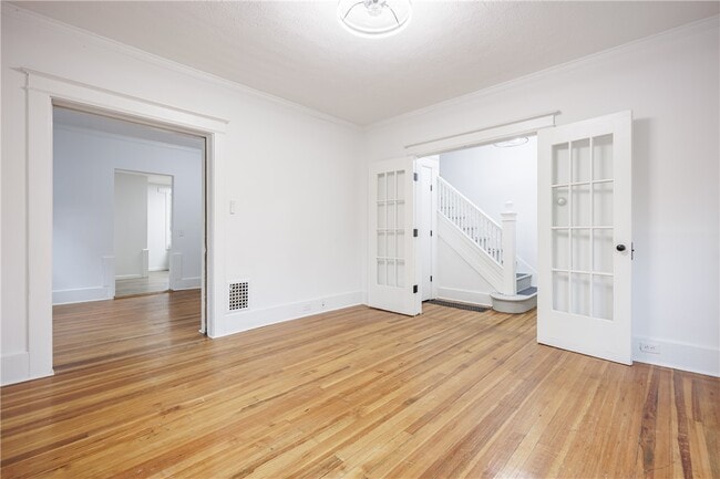 Building Photo - 35 Lawton St