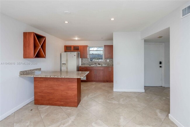 Building Photo - 7410 SW 82nd St