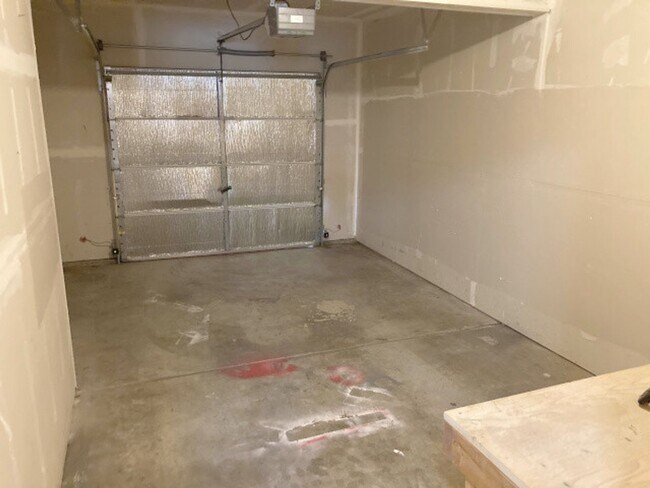 Building Photo - 114 N Bowdish Rd