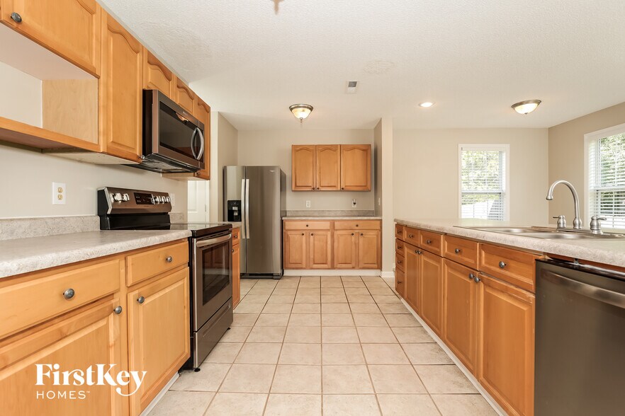 Building Photo - 1503 Glenn Meade Dr
