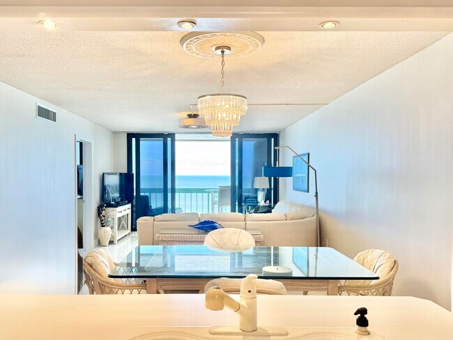 Building Photo - 9940 S Ocean Dr