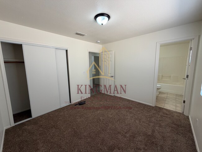 Building Photo - 6559 Nielsen Way