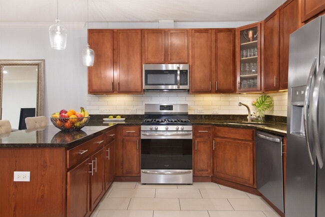 Building Photo - 1618 S Halsted St