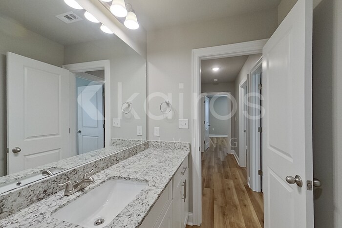 Building Photo - 13754 Willowmore Dr