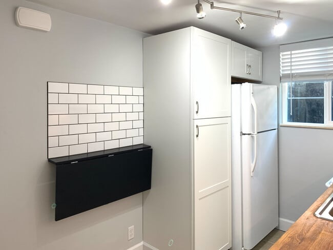 Building Photo - Tenth East Apartments