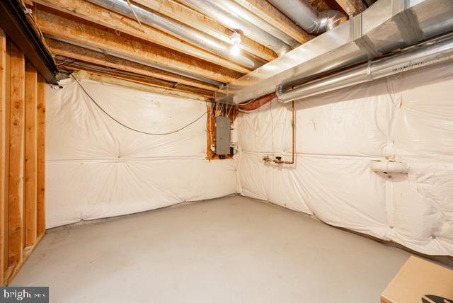 Building Photo - 612 Churchill Rd