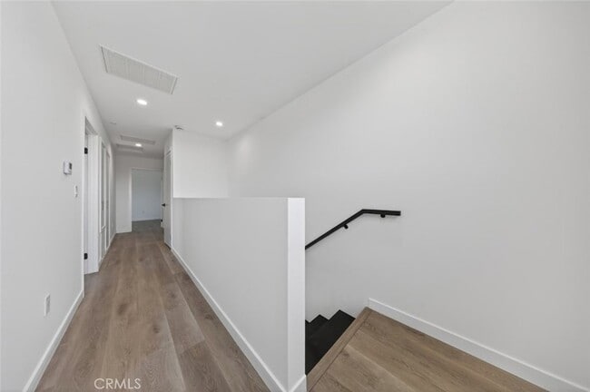 Building Photo - 14827 Dearborn St