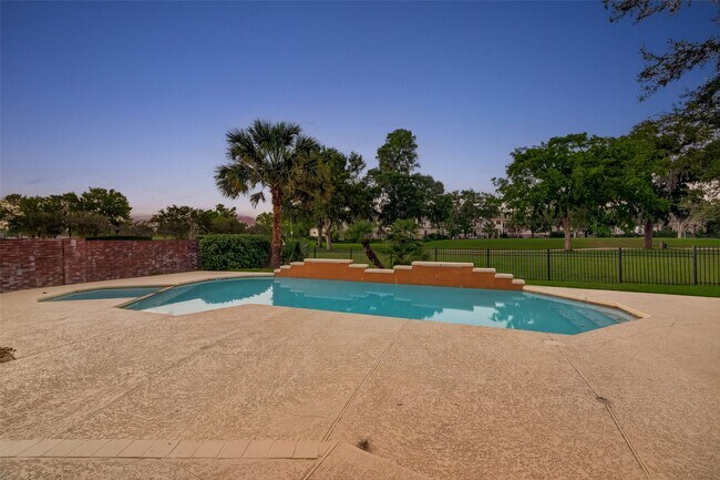 Building Photo - 7203 Timberlake Dr
