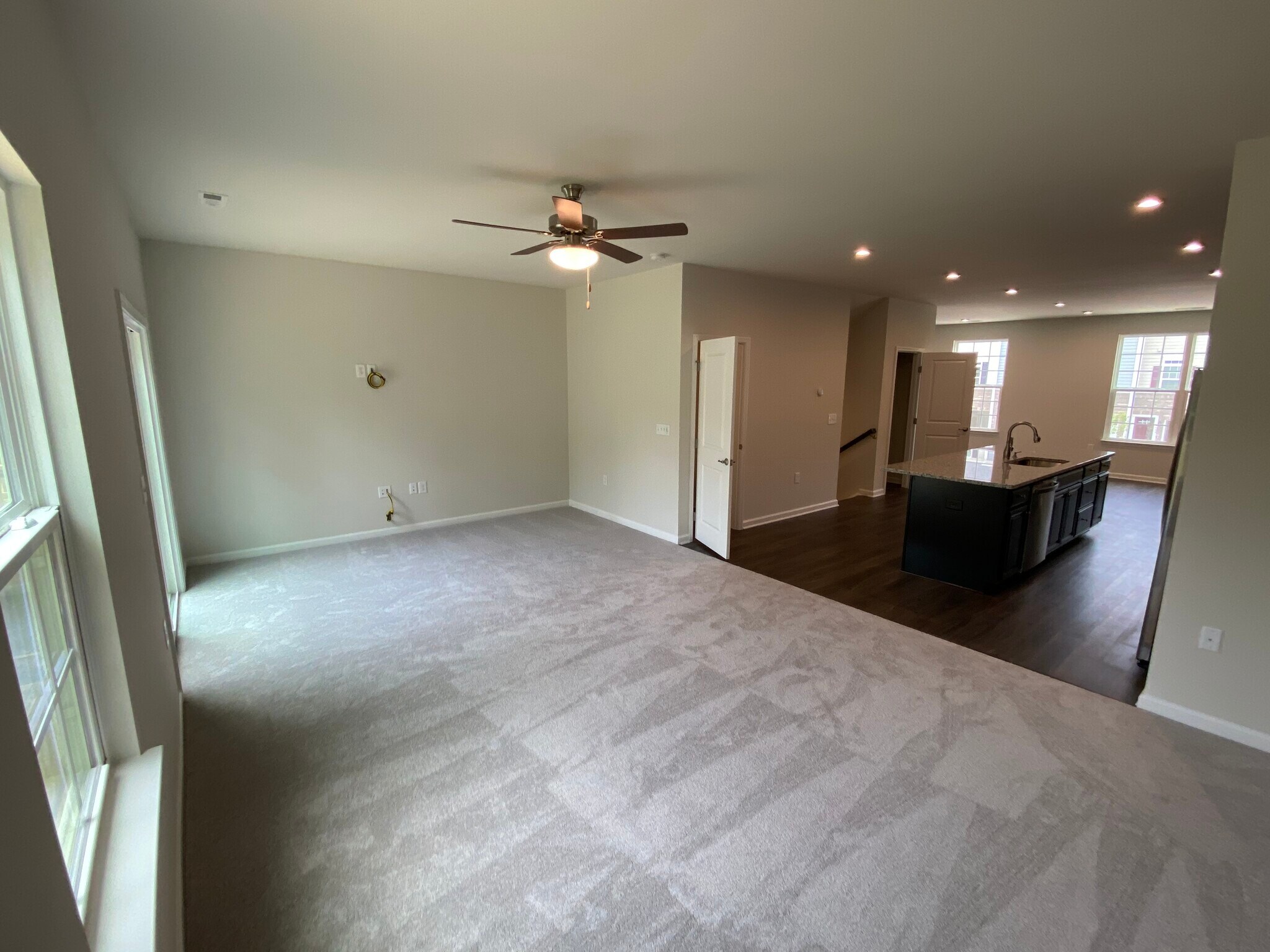 Building Photo - 4843 Randall Rd