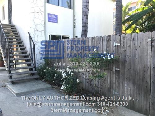 Building Photo - 1248 N. Las Palmas