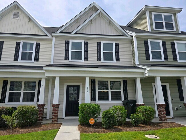 Primary Photo - Charming 3-Bedroom Home with Community Poo...