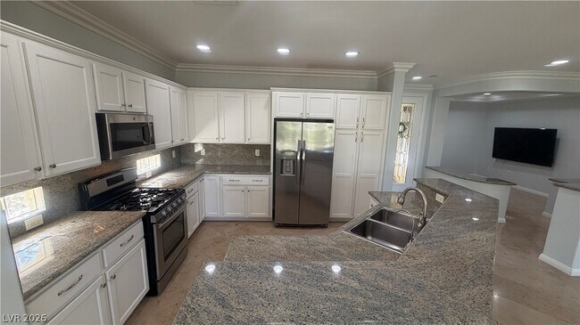 Building Photo - 10385 Brillare Ave