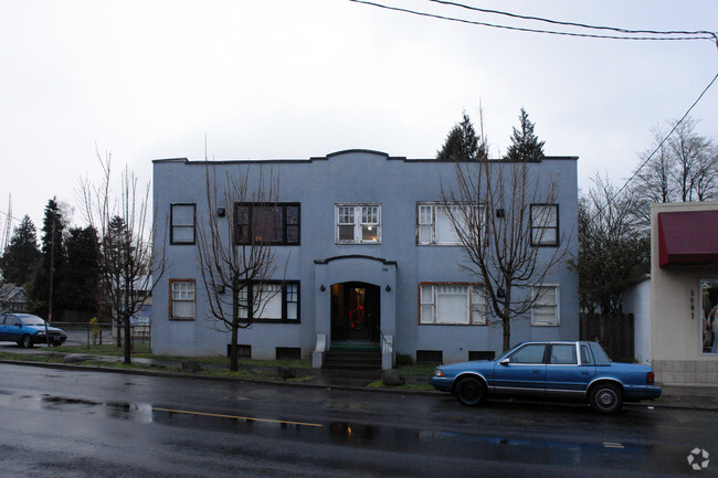 Building Photo - 8015 N Lombard St