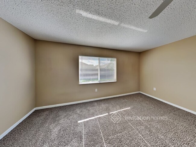 Building Photo - 563 Lindsay Anne Ct