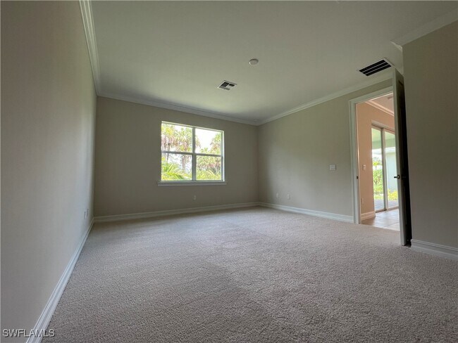 Building Photo - 331 Tamarindo Ln